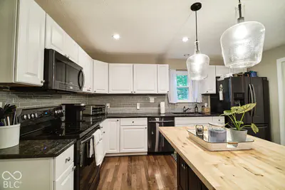 4668 E Leeward Cove, Martinsville - 29