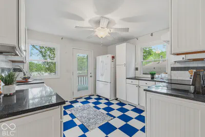4190 Briarwood Lake South Drive, Monrovia - 5