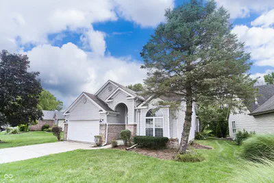 641 Beaverbrook Drive, Carmel - 21