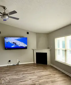 5884 Hollow Oak Trail, Carmel - 7