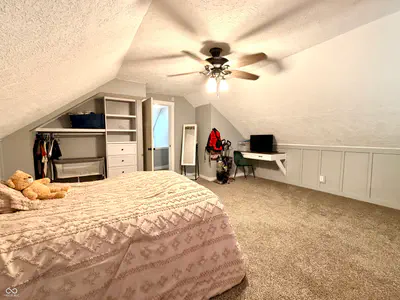 120 Washington Street, Ladoga - 36