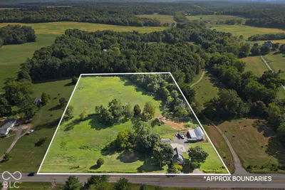 11409 US 150, Greenville - 43