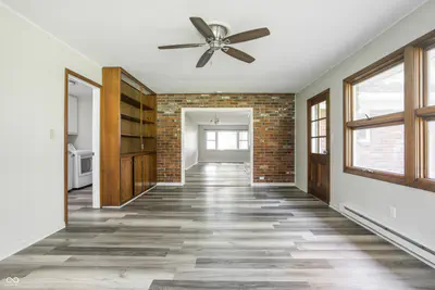 10461 Woodlawn Drive, Carmel - 21