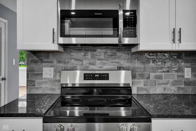 6850 Base Road, North Vernon - 8