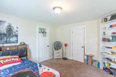 624 Washington Street, Shelbyville - 25