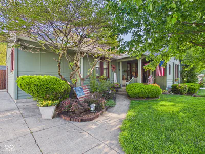 318 Vasbinder Drive, Chesterfield - 2