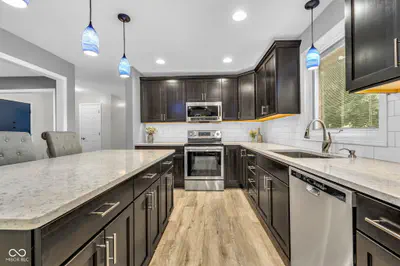 1221 Normandie Court, Avon - 21