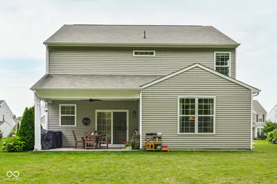 6768 Keepsake Drive, Whitestown - 41