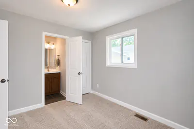 930 N Eaton Avenue, Indianapolis - 33