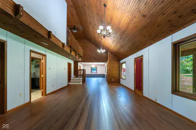 6546 County Road 1300, Seymour - 35