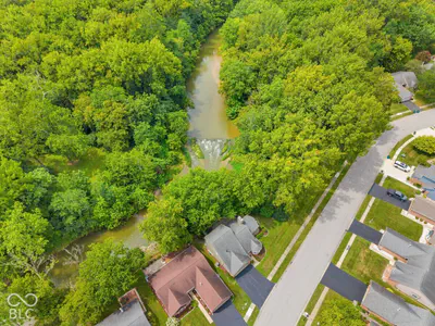 5690 Crystal Bay West Drive, Plainfield - 55