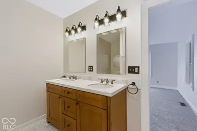 155 N 300 W, Lebanon - 38