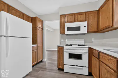 6879 Oak Lake Drive, Indianapolis - 11