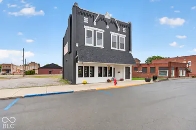 1530 A Street, Elwood