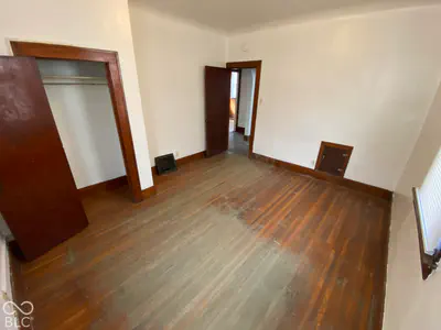 404 1st Street, Gas City - 11