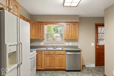 409 Wedgewood Drive, New Albany - 8