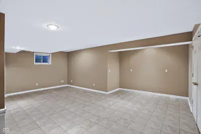 7761 Prairie View Drive, Indianapolis - 40