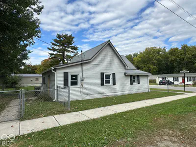 208 N East, Roachdale - 3