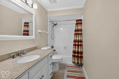 536 Hunters Drive, Carmel - 24
