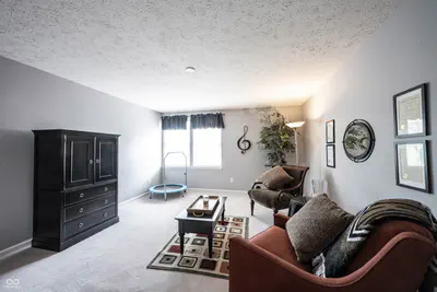5636 Ottawa Pass, Carmel - 41