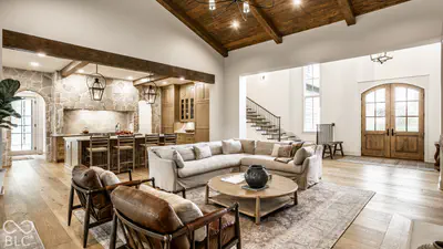 10465 Holliday Farms Boulevard, Zionsville - 11