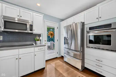 2019 Lakeview Drive, Seymour - 14