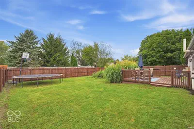 1480 Hedge, Greenfield - 19