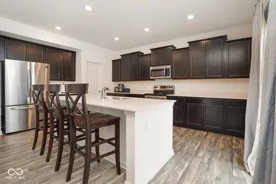 6602 W Whispering Way, Greenfield - 24