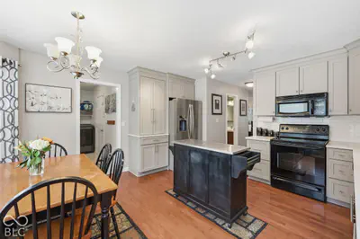 8576 Sunningdale Boulevard, Indianapolis - 18