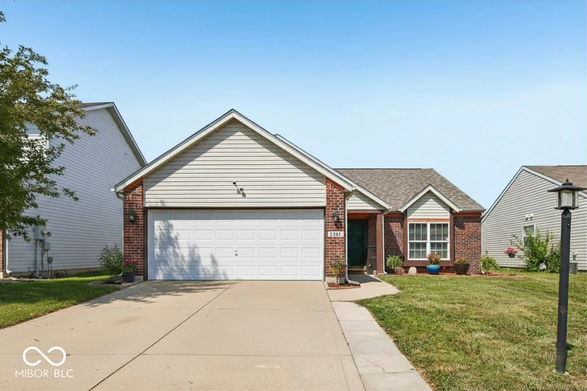 6641 Crestwell Lane, Indianapolis