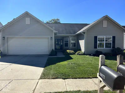 10077 Sundown Lane, Avon