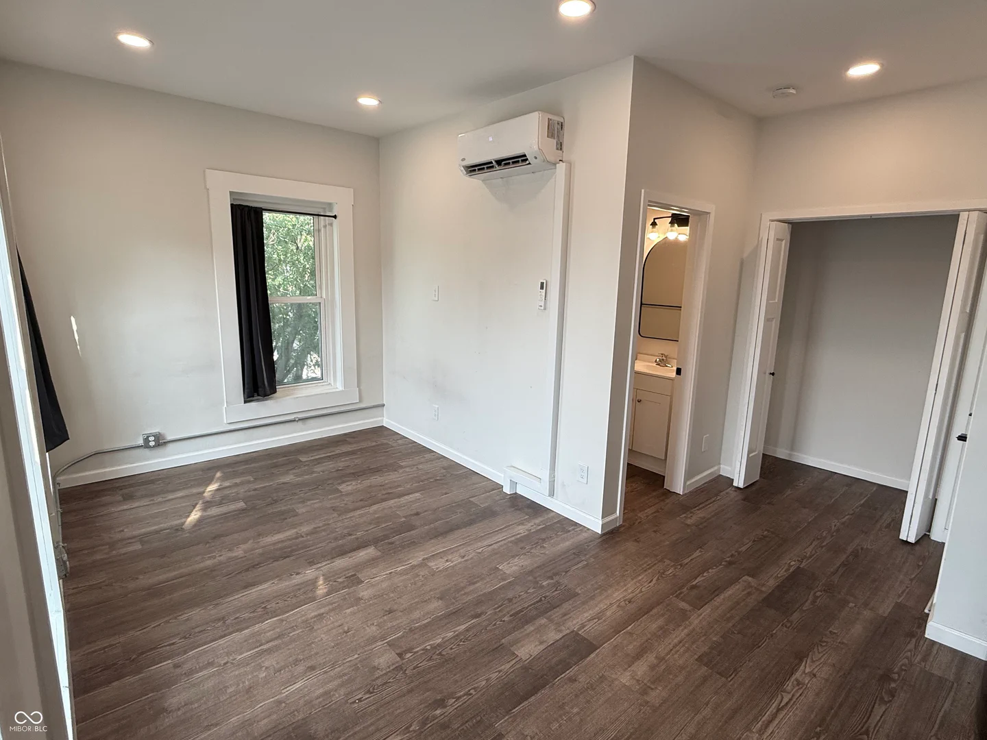 104 Main Street, Plainfield