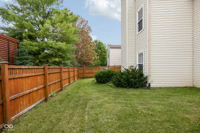 10255 Lothbury Circle, Fishers - 35