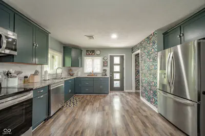 2513 W 300 S, Shelbyville - 11