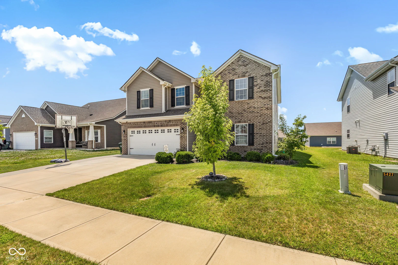 468 Tracewood Bend, Greenfield