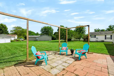 150 Sunset Court, Cicero - 38