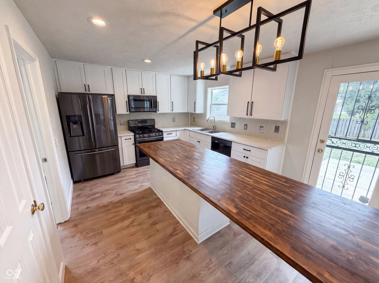 6680 Crestwell Lane, Indianapolis