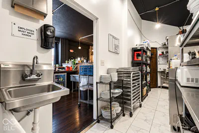 2602 Shelby Street, Indianapolis - 9