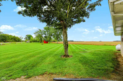 8223 U S 35 Highway, Losantville - 38