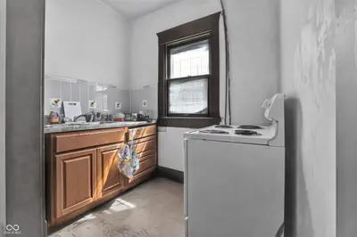 3025 Michigan Street, Indianapolis - 24