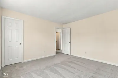 6538 Abby Lane, Zionsville - 28