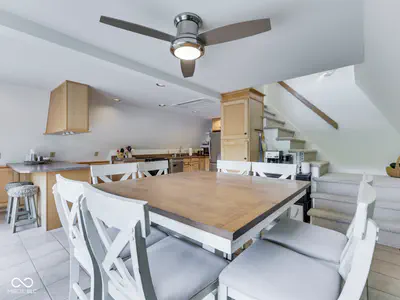 6250 Grosbeak Court, Nineveh - 45