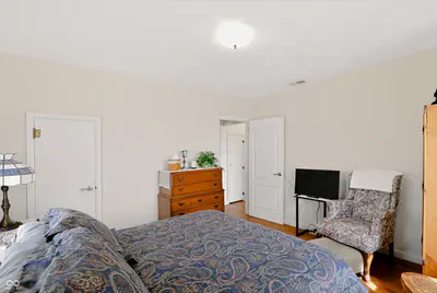 9510 235th Street, Cicero - 43