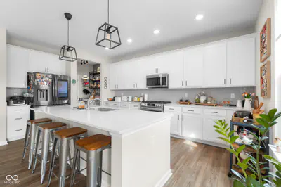 5717 Lauren Lane, Columbus - 25