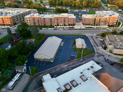 640 Madison Avenue, Greenwood - 9
