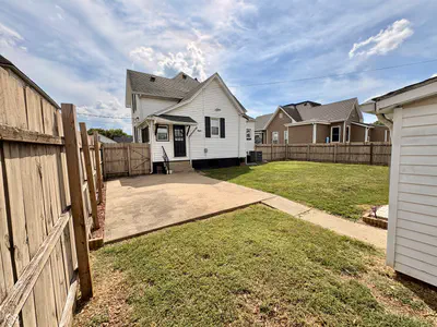 422 W Mechanic Street, Shelbyville - 27