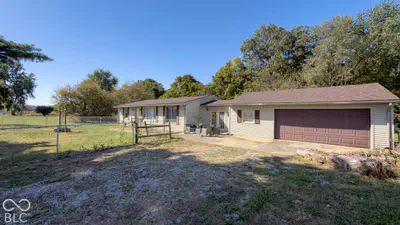 9545 Bono Road, Terre Haute - 42
