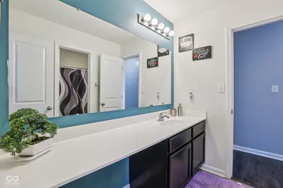 6673 Laurelwood Drive, Pendleton - 15