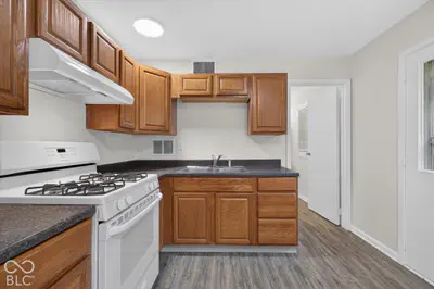 3411 Kinser Pike, Bloomington - 13