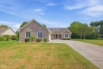 1909 Lakeside Lane, Indianapolis - 2